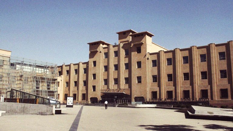 Patrimonio-Metropolitana-biblioteca-santiago-2-fachada