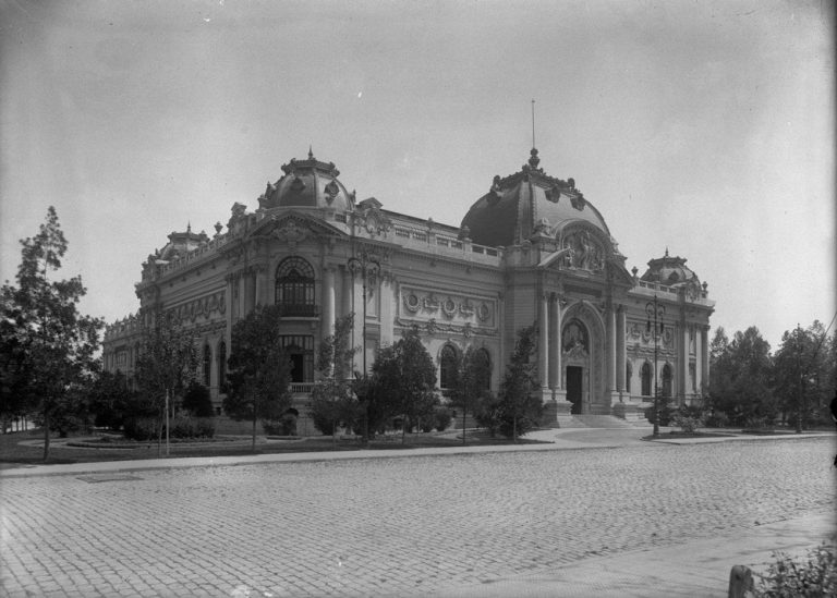 Patrimonio-Santiago-museo-nacional-de-bellas-artes-frontis